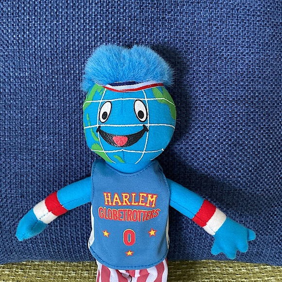 Vintage GLOBIE #0 HARLEM GLOBETROTTERS Plush Basketball Mascot - Picture 4 of 11